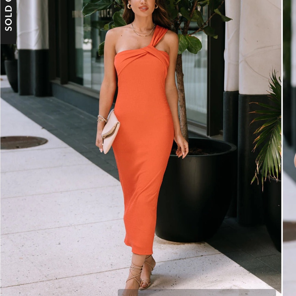 VICI | Allure One Shoulder Midi Dress